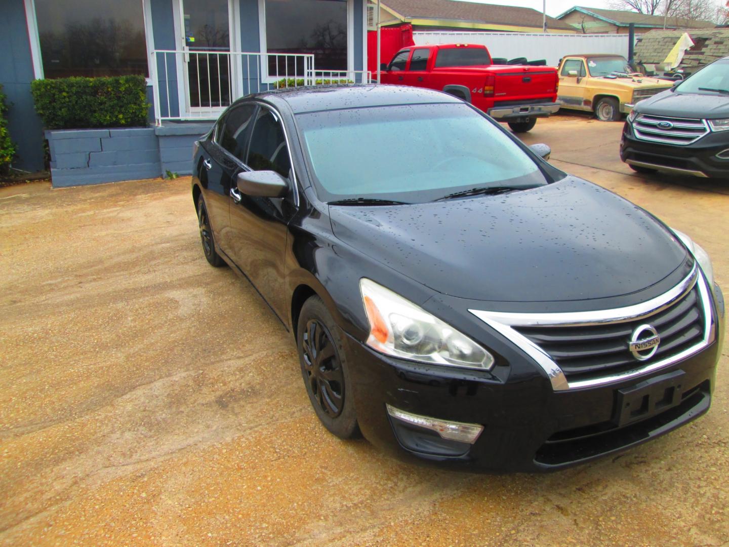 2015 BLACK /BLACK Nissan Altima 2.5 S (1N4AL3AP2FC) with an 2.5L L4 DOHC 16V engine, Continuously Variable Transmission transmission, located at 1815 NE 28th St., Fort Worth, TX, 76106, (817) 625-6251, 32.795582, -97.333069 - Photo#2